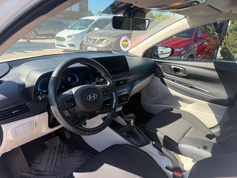 2025 Benzin Otomatik Hyundai Bayon Beyaz Yükseliş Nakil Araçları Turizm Ticaret ve Sanayi Anonim Şirketi