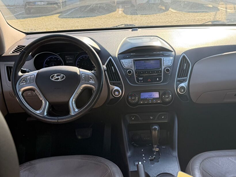 2011 Dizel Otomatik Hyundai ix35 Siyah Yükseliş Nakil Araçları Turizm Ticaret ve Sanayi Anonim Şirketi
