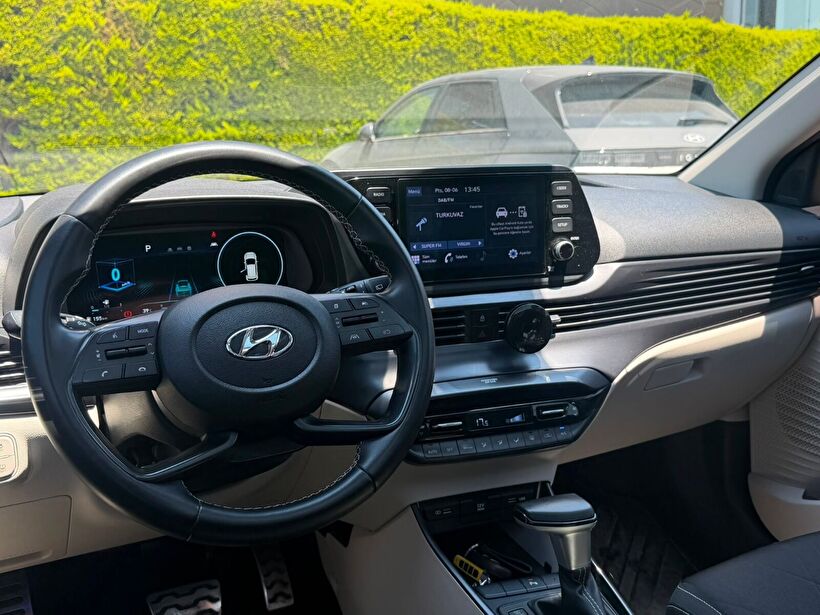 2022 Benzin Otomatik Hyundai Bayon Gri Yükseliş Nakil Araçları Turizm Ticaret ve Sanayi Anonim Şirketi