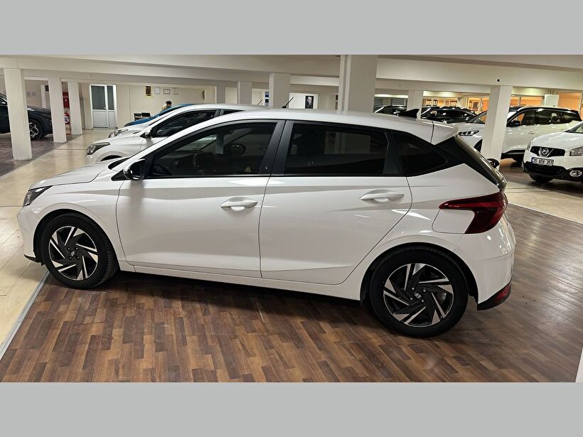2023 Benzin Otomatik Hyundai i20 Beyaz Yükseliş Nakil Araçları Turizm Ticaret ve Sanayi Anonim Şirketi