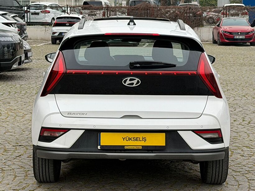 2025 Benzin Otomatik Hyundai Bayon Beyaz Yükseliş Nakil Araçları Turizm Ticaret ve Sanayi Anonim Şirketi