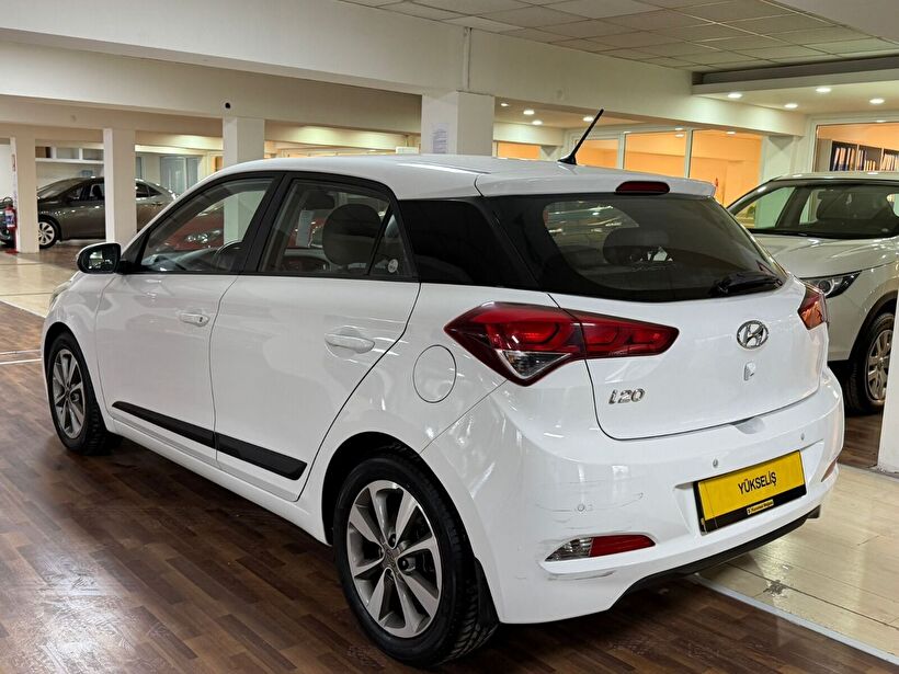 2016 Benzin Manuel Hyundai i20 Beyaz Yükseliş Nakil Araçları Turizm Ticaret ve Sanayi Anonim Şirketi