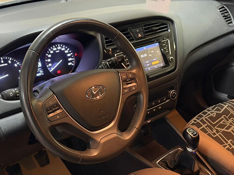 2016 Benzin Manuel Hyundai i20 Beyaz Yükseliş Nakil Araçları Turizm Ticaret ve Sanayi Anonim Şirketi