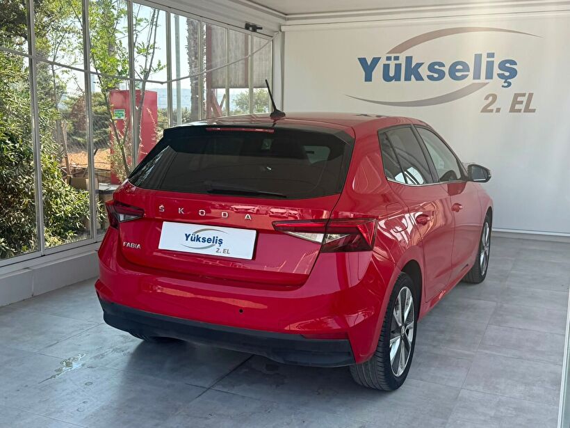 2022 Benzin Otomatik Skoda Fabia Kırmızı Yükseliş Nakil Araçları Turizm Ticaret ve Sanayi Anonim Şirketi
