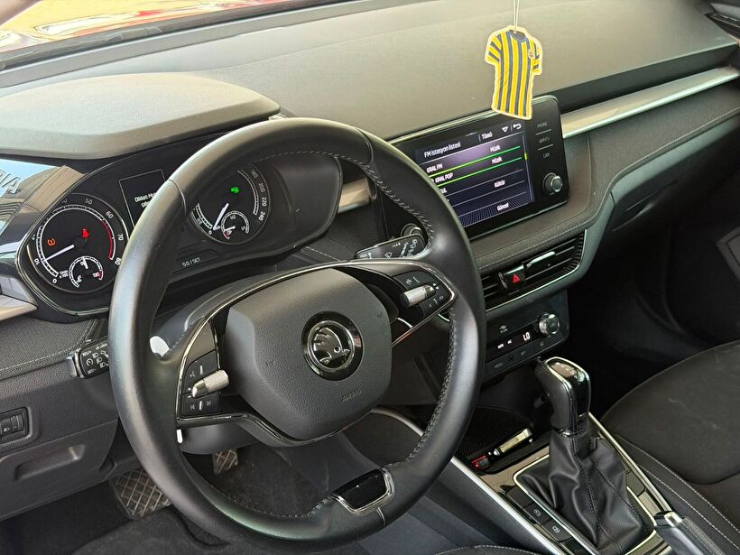 2022 Benzin Otomatik Skoda Fabia Kırmızı Yükseliş Nakil Araçları Turizm Ticaret ve Sanayi Anonim Şirketi