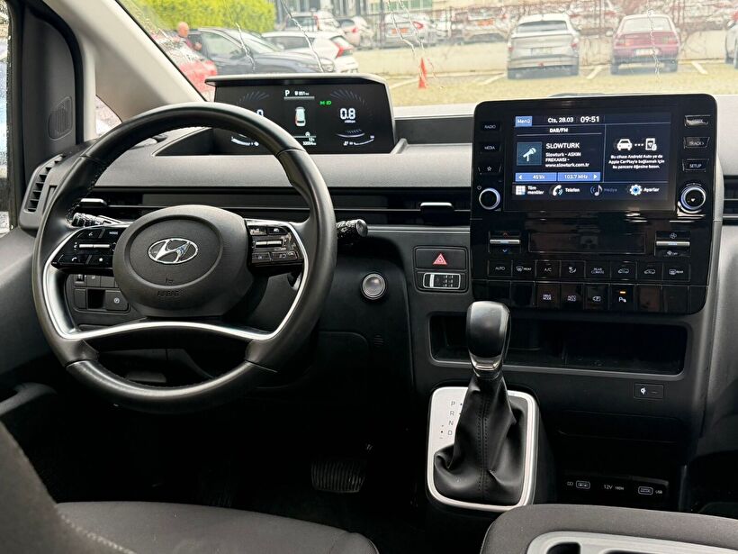 2022 Dizel Otomatik Hyundai Staria Mavi Yükseliş Nakil Araçları Turizm Ticaret ve Sanayi Anonim Şirketi