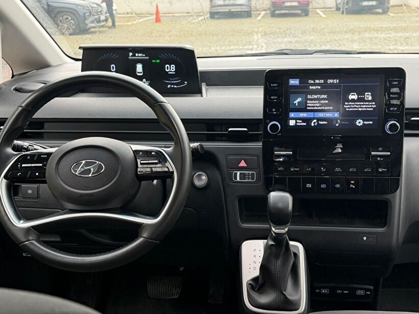 2022 Dizel Otomatik Hyundai Staria Mavi Yükseliş Nakil Araçları Turizm Ticaret ve Sanayi Anonim Şirketi