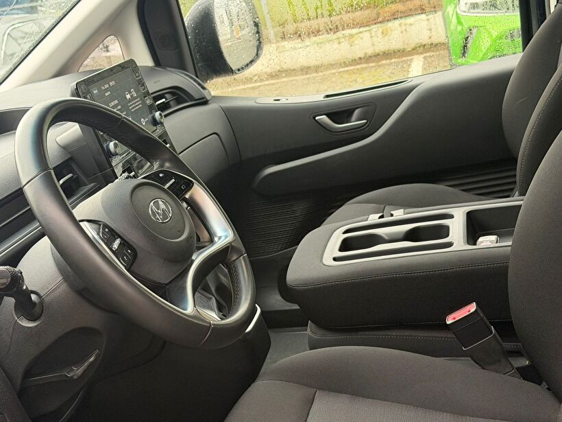 2022 Dizel Otomatik Hyundai Staria Mavi Yükseliş Nakil Araçları Turizm Ticaret ve Sanayi Anonim Şirketi