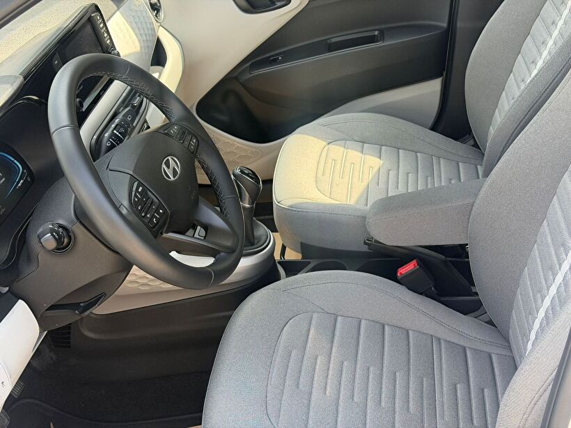 2025 Benzin Otomatik Hyundai i10 Beyaz Yükseliş Nakil Araçları Turizm Ticaret ve Sanayi Anonim Şirketi