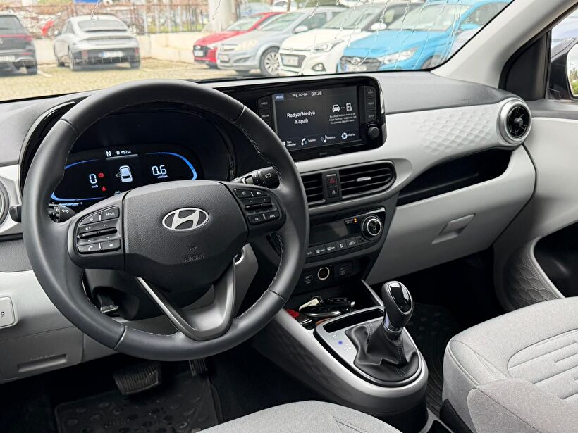 2024 Benzin Otomatik Hyundai i10 Kırmızı Yükseliş Nakil Araçları Turizm Ticaret ve Sanayi Anonim Şirketi