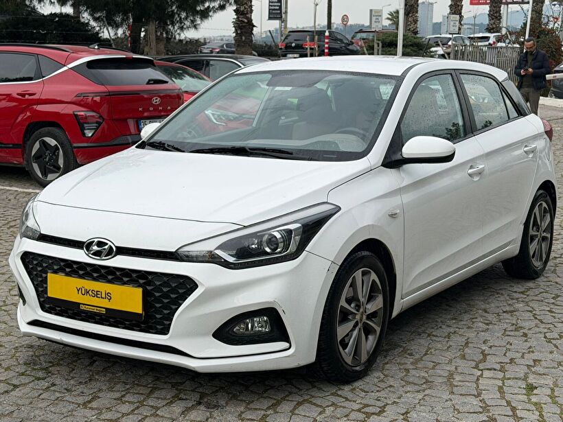 2018 Benzin Otomatik Hyundai i20 Beyaz Yükseliş Nakil Araçları Turizm Ticaret ve Sanayi Anonim Şirketi