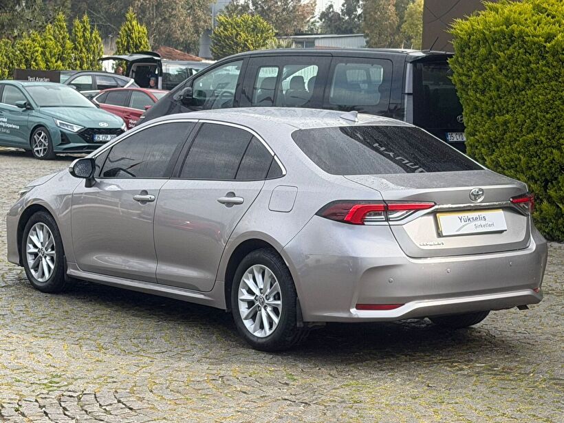 2021 Benzin Otomatik Toyota Corolla Gri Yükseliş Nakil Araçları Turizm Ticaret ve Sanayi Anonim Şirketi