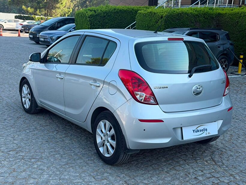 2012 Benzin Manuel Hyundai i20 Gri Yükseliş Nakil Araçları Turizm Ticaret ve Sanayi Anonim Şirketi