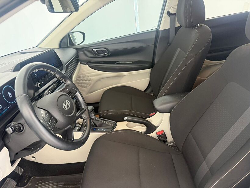 2024 Benzin Otomatik Hyundai i20 Füme Yükseliş Nakil Araçları Turizm Ticaret ve Sanayi Anonim Şirketi