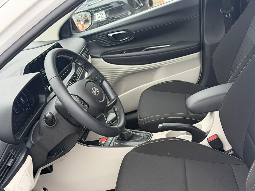 2025 Benzin Otomatik Hyundai Bayon Beyaz Yükseliş Nakil Araçları Turizm Ticaret ve Sanayi Anonim Şirketi