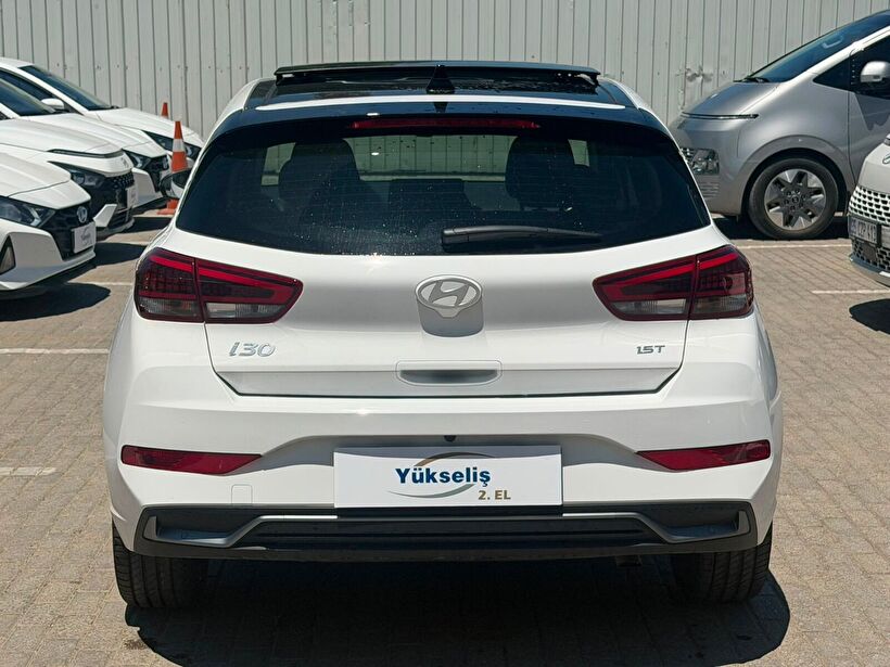 2025 Benzin Otomatik Hyundai i30 Beyaz Yükseliş Nakil Araçları Turizm Ticaret ve Sanayi Anonim Şirketi