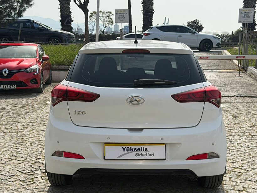 2016 Benzin Manuel Hyundai i20 Beyaz Yükseliş Nakil Araçları Turizm Ticaret ve Sanayi Anonim Şirketi