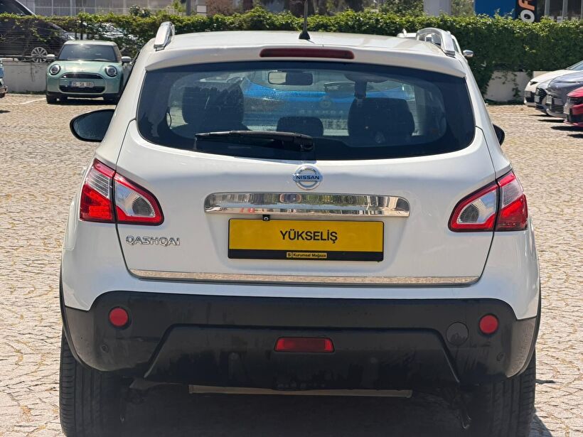 2012 Benzin Otomatik Nissan Qashqai Beyaz Yükseliş Nakil Araçları Turizm Ticaret ve Sanayi Anonim Şirketi