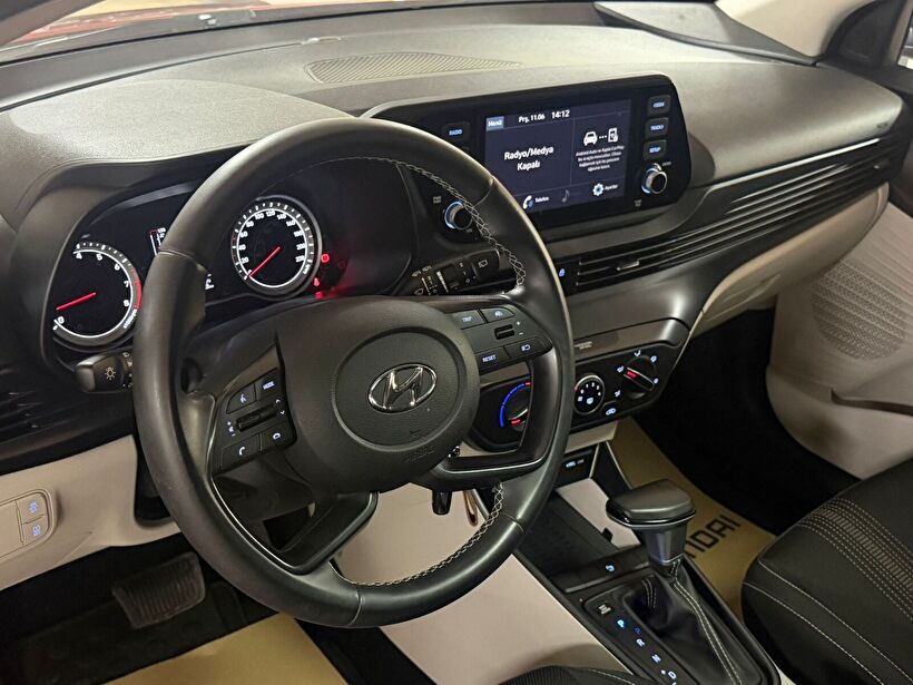 2021 Benzin Otomatik Hyundai i20 Beyaz Yükseliş Nakil Araçları Turizm Ticaret ve Sanayi Anonim Şirketi