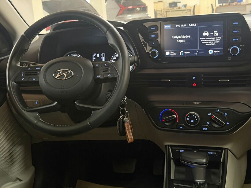 2021 Benzin Otomatik Hyundai i20 Beyaz Yükseliş Nakil Araçları Turizm Ticaret ve Sanayi Anonim Şirketi