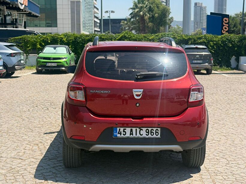 2015 Dizel Manuel Dacia Sandero Kırmızı Yükseliş Nakil Araçları Turizm Ticaret ve Sanayi Anonim Şirketi