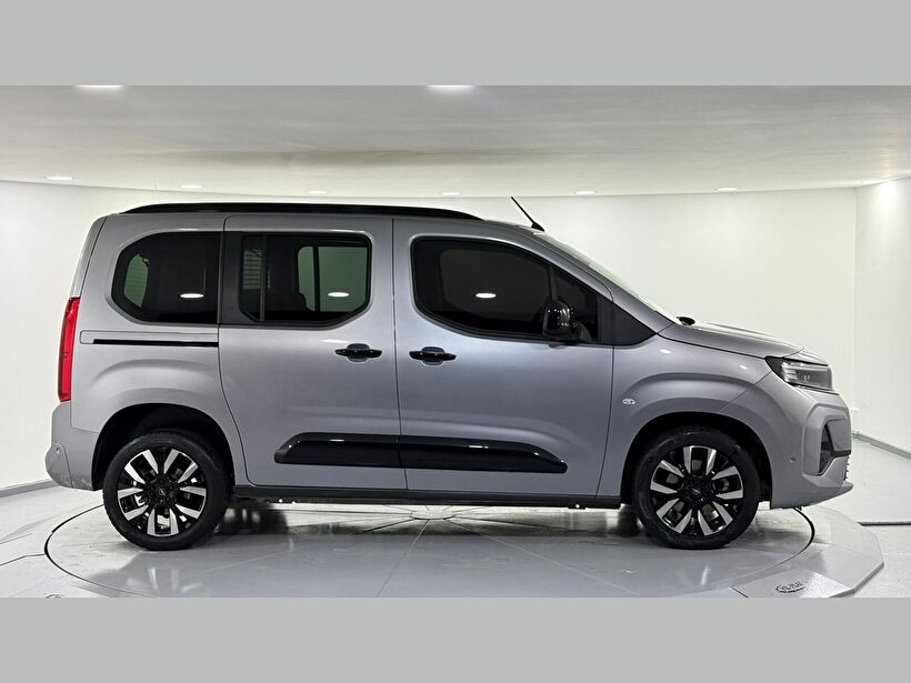2025 Dizel Otomatik Opel Combo Gri Kemal Tepretoğulları Otomotiv Sanayi Ve Tic. A.Ş.