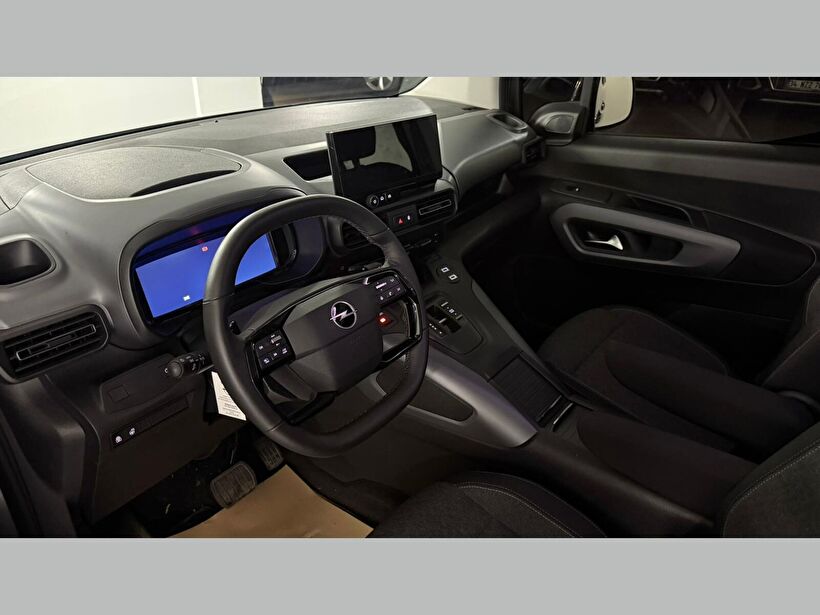 2025 Dizel Otomatik Opel Combo Gri Kemal Tepretoğulları Otomotiv Sanayi Ve Tic. A.Ş.