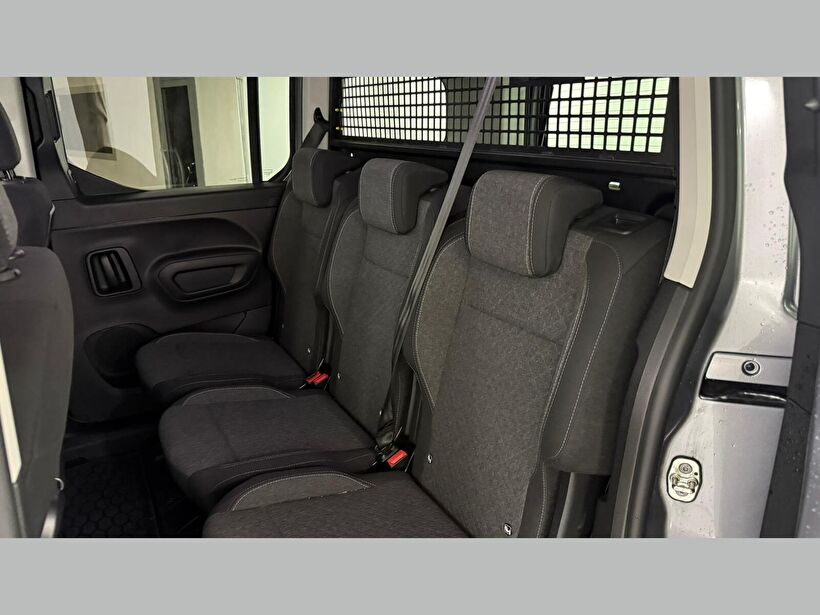 2025 Dizel Otomatik Opel Combo Gri Kemal Tepretoğulları Otomotiv Sanayi Ve Tic. A.Ş.