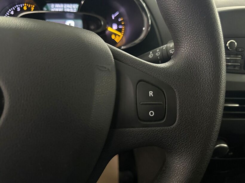 2015 Benzin Manuel Renault Clio Beyaz Kemal Tepretoğulları Otomotiv Sanayi Ve Tic. A.Ş.