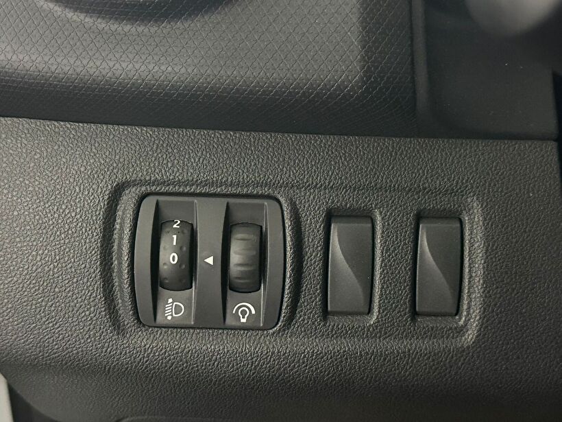 2015 Benzin Manuel Renault Clio Beyaz Kemal Tepretoğulları Otomotiv Sanayi Ve Tic. A.Ş.