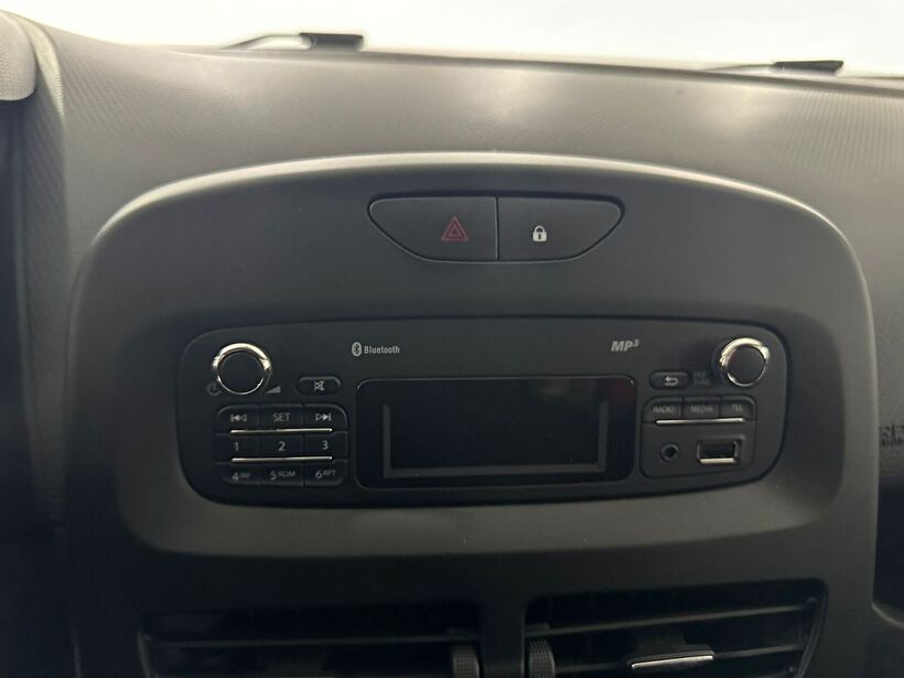 2015 Benzin Manuel Renault Clio Beyaz Kemal Tepretoğulları Otomotiv Sanayi Ve Tic. A.Ş.