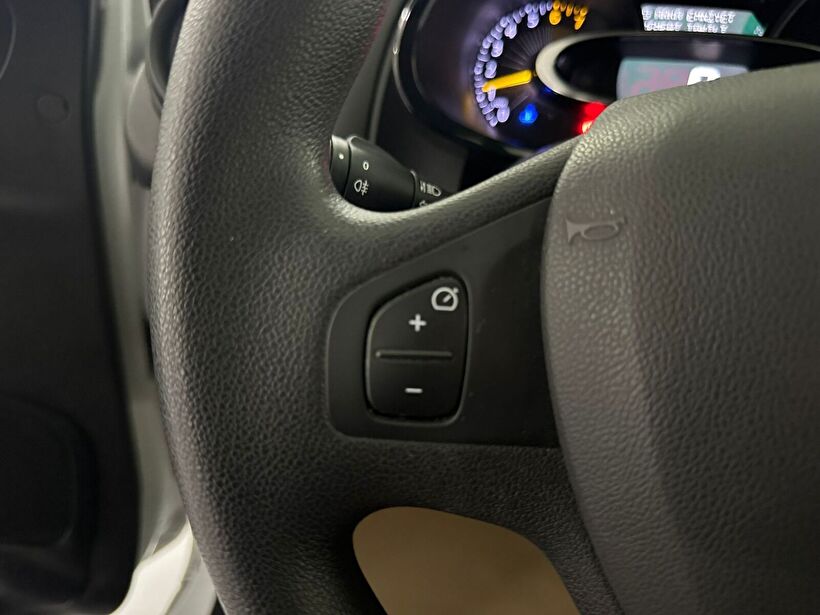 2015 Benzin Manuel Renault Clio Beyaz Kemal Tepretoğulları Otomotiv Sanayi Ve Tic. A.Ş.