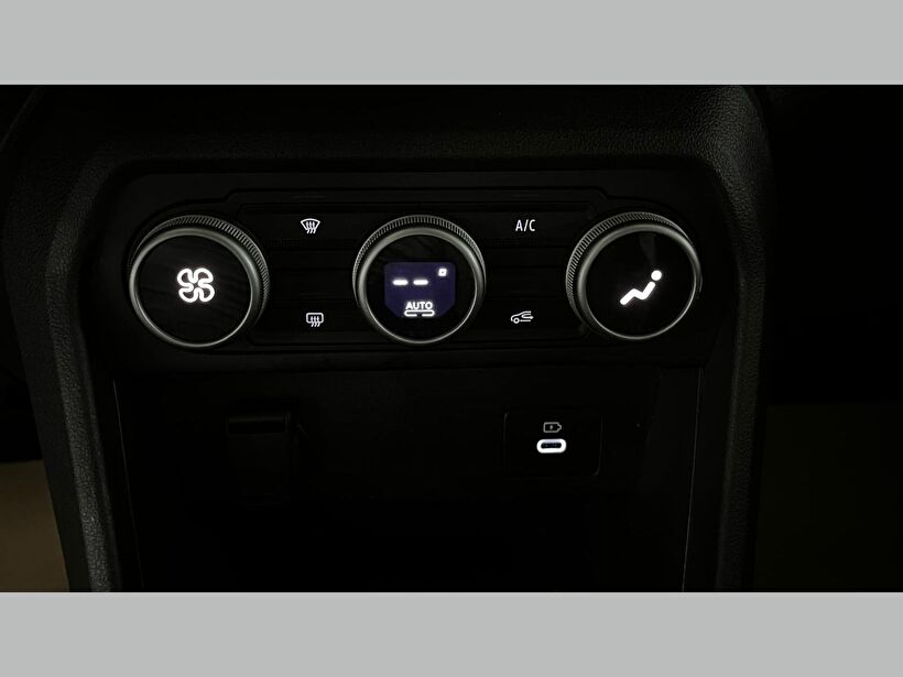 2025 Benzin Otomatik Dacia Sandero Stepway Beyaz Kemal Tepretoğulları Otomotiv Sanayi Ve Tic. A.Ş.