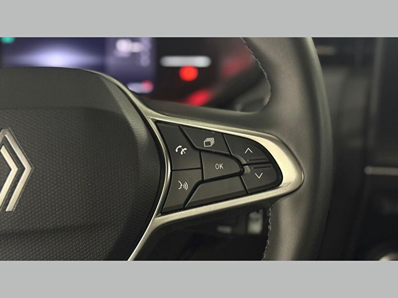 2025 Benzin Otomatik Renault Clio Mavi Kemal Tepretoğulları Otomotiv Sanayi Ve Tic. A.Ş.