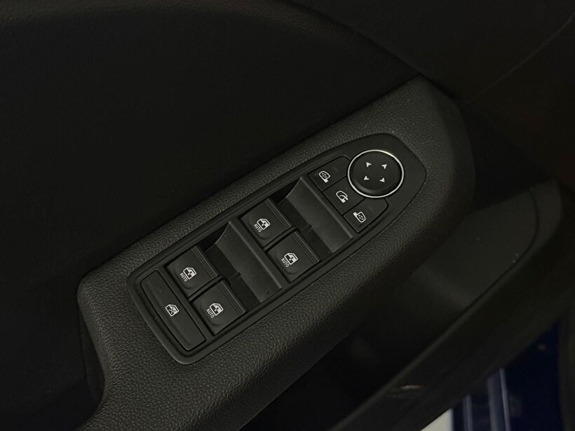 2025 Benzin Otomatik Renault Clio Mavi Kemal Tepretoğulları Otomotiv Sanayi Ve Tic. A.Ş.