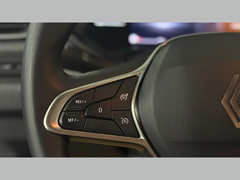 2025 Benzin Otomatik Renault Clio Mavi Kemal Tepretoğulları Otomotiv Sanayi Ve Tic. A.Ş.