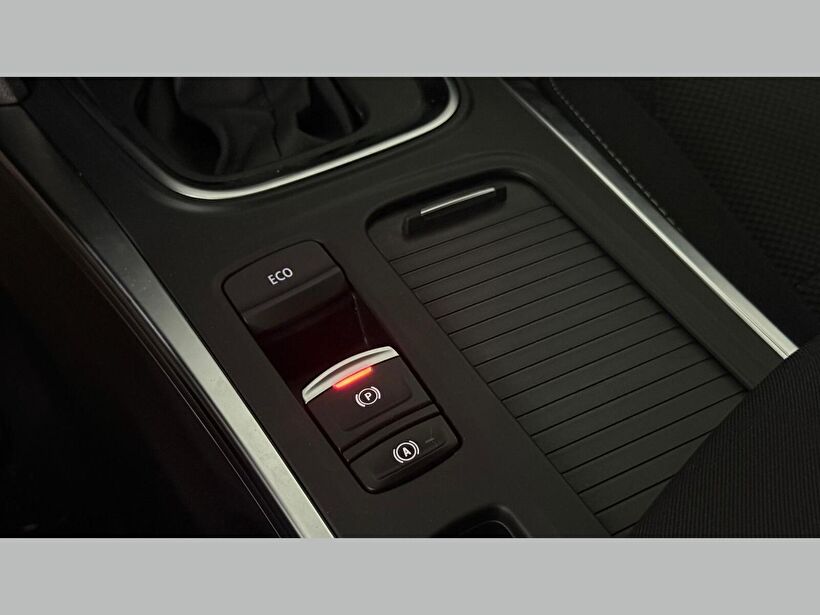 2025 Benzin Otomatik Renault Megane Gri Kemal Tepretoğulları Otomotiv Sanayi Ve Tic. A.Ş.