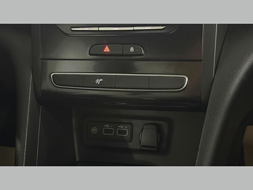 2025 Benzin Otomatik Renault Megane Gri Kemal Tepretoğulları Otomotiv Sanayi Ve Tic. A.Ş.