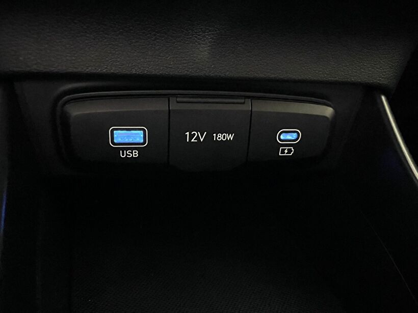 2025 Benzin Otomatik Hyundai Bayon Yeşil Kemal Tepretoğulları Otomotiv Sanayi Ve Tic. A.Ş.