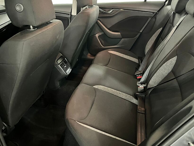 2025 Benzin Otomatik Skoda Scala Gri Kemal Tepretoğulları Otomotiv Sanayi Ve Tic. A.Ş.