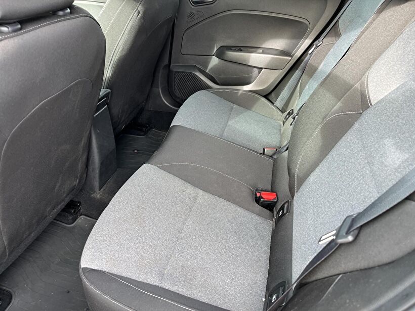 2024 Benzin Otomatik Renault Clio Gri Kemal Tepretoğulları Otomotiv Sanayi Ve Tic. A.Ş.