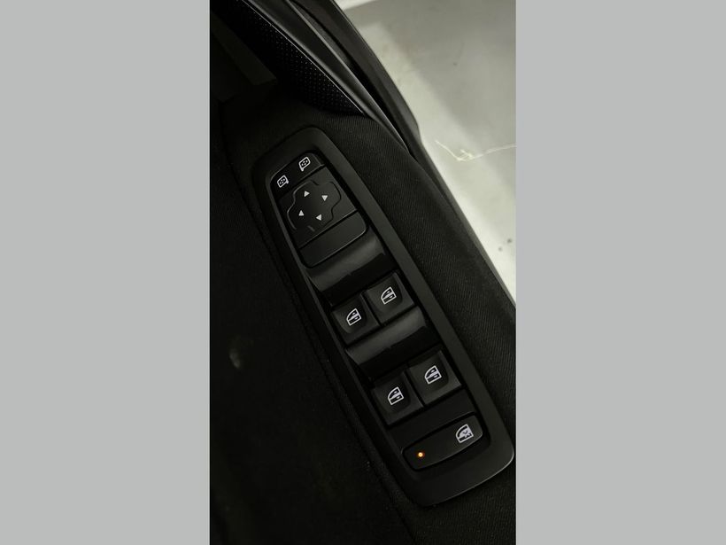 2025 Benzin Otomatik Renault Megane Beyaz Kemal Tepretoğulları Otomotiv Sanayi Ve Tic. A.Ş.