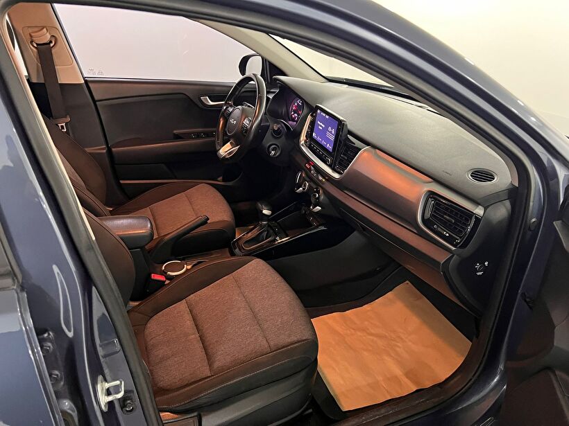 2021 Benzin Otomatik Kia Stonic Mavi Kemal Tepretoğulları Otomotiv Sanayi Ve Tic. A.Ş.