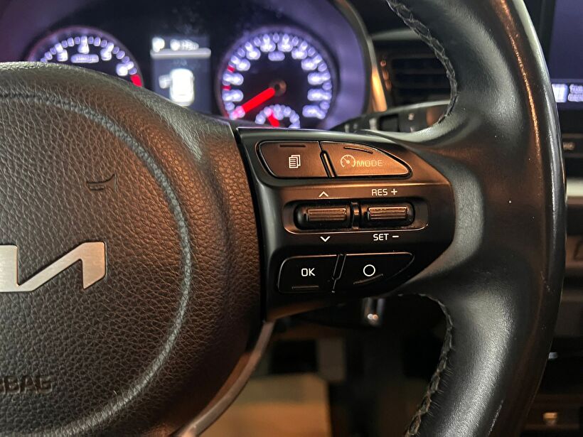 2021 Benzin Otomatik Kia Stonic Mavi Kemal Tepretoğulları Otomotiv Sanayi Ve Tic. A.Ş.