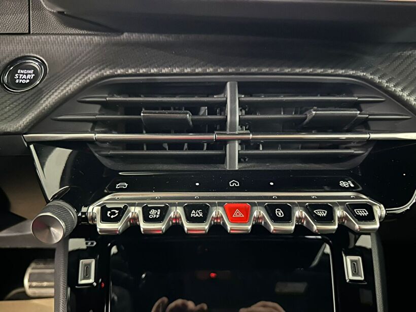 2025 Benzin Otomatik Peugeot 2008 Beyaz Kemal Tepretoğulları Otomotiv Sanayi Ve Tic. A.Ş.