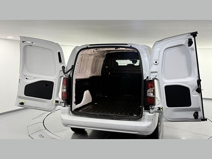 2025 Dizel Otomatik Citroen Berlingo Beyaz Kemal Tepretoğulları Otomotiv Sanayi Ve Tic. A.Ş.