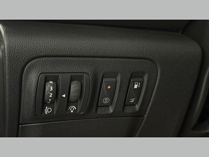 2025 Benzin Otomatik Renault Megane Gri Kemal Tepretoğulları Otomotiv Sanayi Ve Tic. A.Ş.