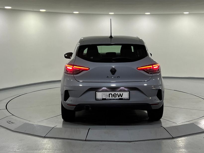 2026 Benzin Otomatik Renault Clio Gri Kemal Tepretoğulları Otomotiv Sanayi Ve Tic. A.Ş.