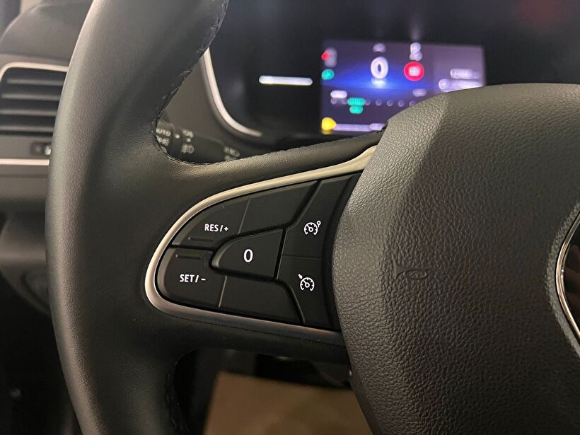 2025 Benzin Otomatik Renault Megane Gri Kemal Tepretoğulları Otomotiv Sanayi Ve Tic. A.Ş.