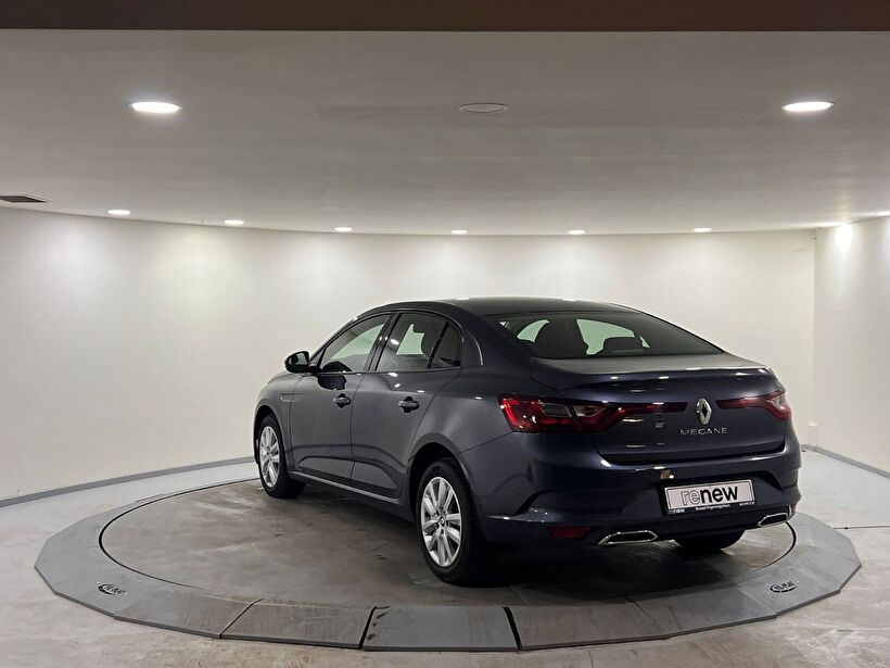 2025 Benzin Otomatik Renault Megane Gri Kemal Tepretoğulları Otomotiv Sanayi Ve Tic. A.Ş.